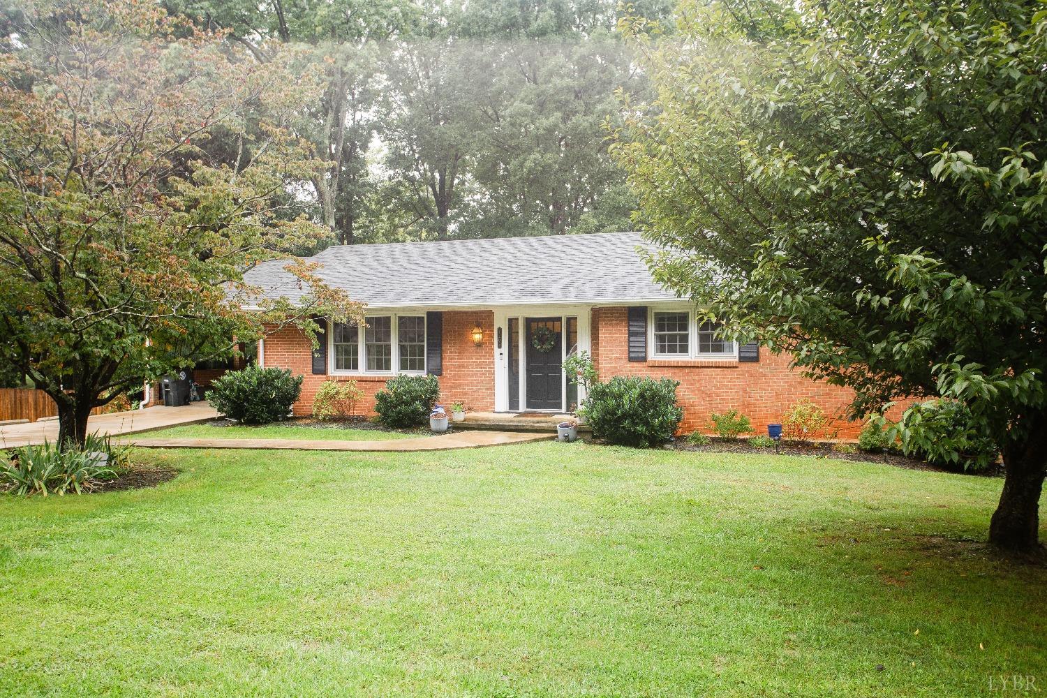 Lakeview Dr, Lynchburg, VA 24502