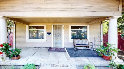 1322 E California Ave, Glendale, CA, 91206-3825 | Card Image