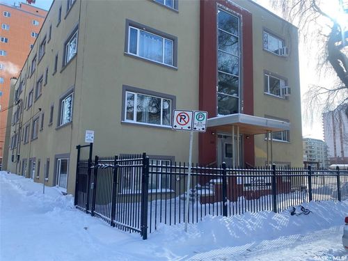 37-400 4th Ave N, Saskatoon, SK, S7K2M3 | Card Image