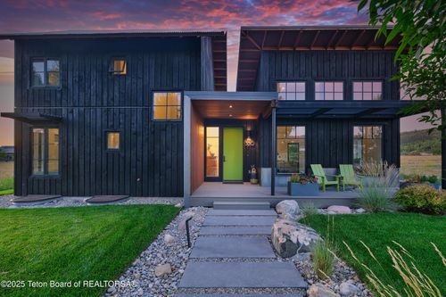 330 Mountain Side Blvd, Victor, ID, 83455-4913 | Card Image