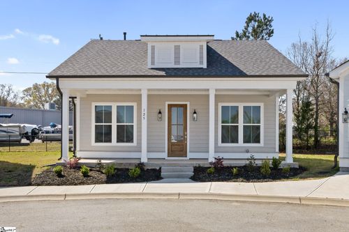 125 Cottage Ln, Greenwood, SC, 29649-8304 | Card Image