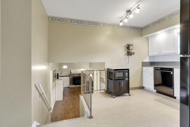6871 Ardelle Dr, House other with 3 bedrooms, 3 bathrooms and null parking in Reynoldsburg OH | Image 18