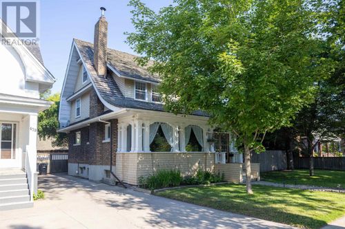 427 Norah St S, Thunder Bay, ON, P7E1P1 | Card Image
