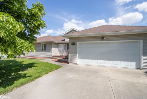806 W 2nd Street, Washington, IA, 52353 | Card Image
