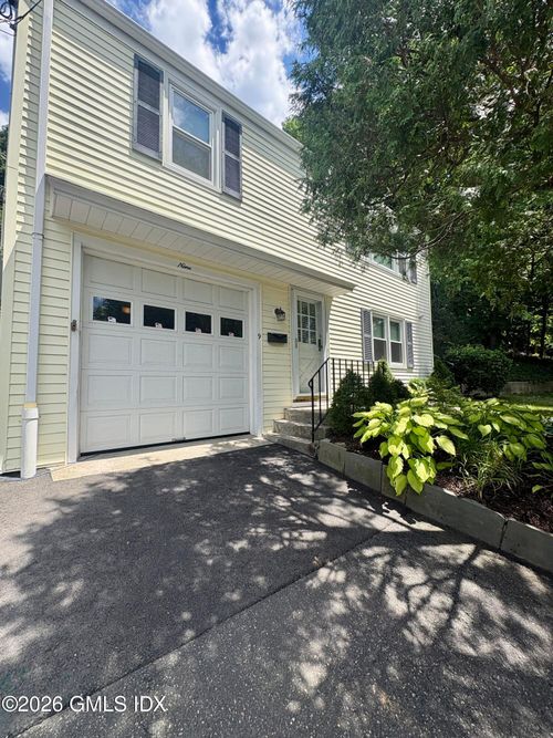 9 Pemberwick Rd, Greenwich, CT, 06831-5026 | Card Image
