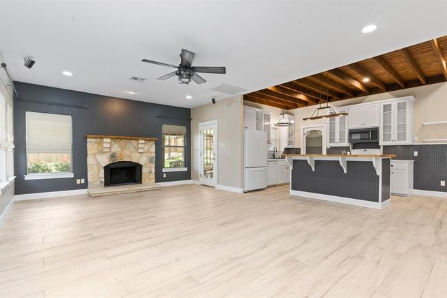 10101 Twin Lake Loop, House other with 5 bedrooms, 4 bathrooms and null parking in Dripping Springs TX | Image 25