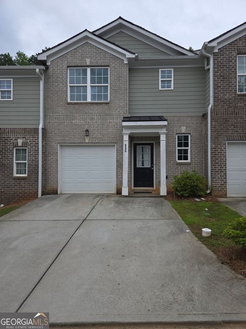 846 Hughes Trce, Stone Mountain, GA, 30083-2488 | Card Image