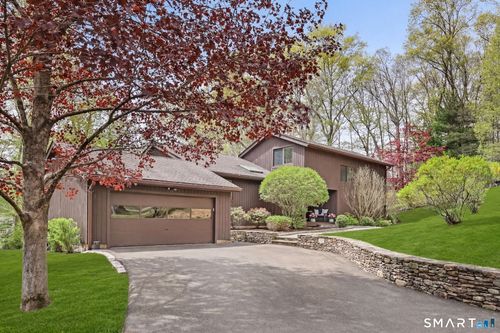 28 Pony Trail Rd, Stamford, CT, 06903-2708 | Card Image