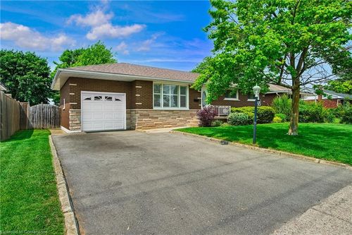 93 Fairview Dr, Brantford, ON, N3R2X1 | Card Image