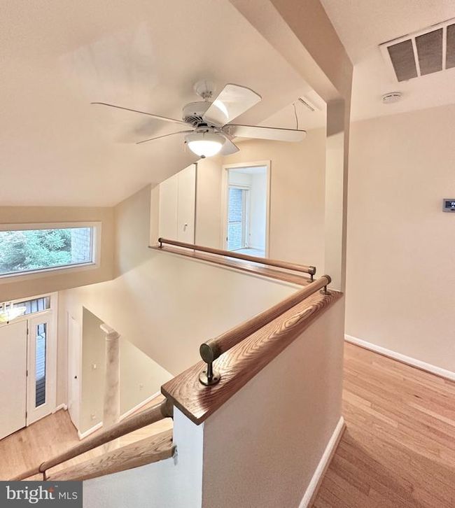 2021 Lakebreeze Way, Townhouse with 3 bedrooms, 4 bathrooms and null parking in RESTON VA | Image 22