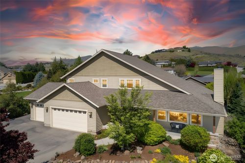 3642 Ridgeview Blvd, Wenatchee, WA, 98801-9096 | Card Image
