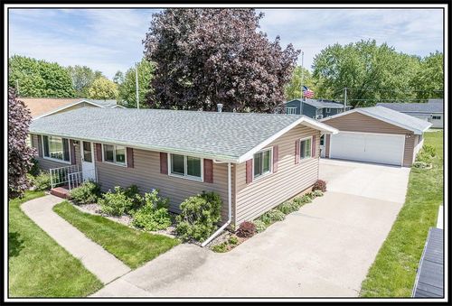 714 S Nash Street, HORTONVILLE, WI, 54944 | Card Image