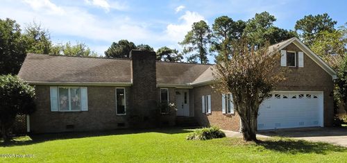 812 Pelican Dr, New Bern, NC, 28560-9027 | Card Image