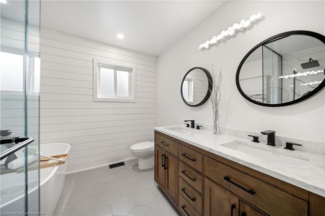 558 Phoebe Cres, House other with 5 bedrooms, 4 bathrooms and 4 parking in Burlington ON | Image 36