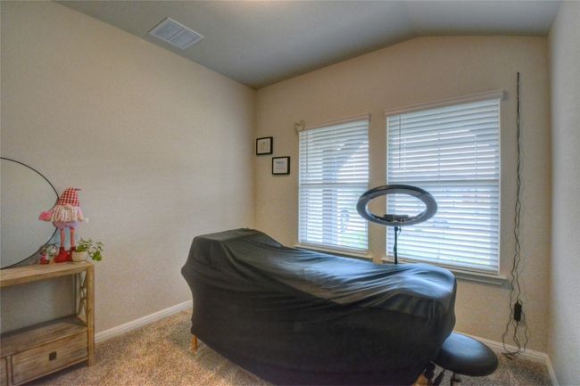 257 Fossil Dr, House other with 4 bedrooms, 2 bathrooms and 2 parking in Kyle TX | Image 4
