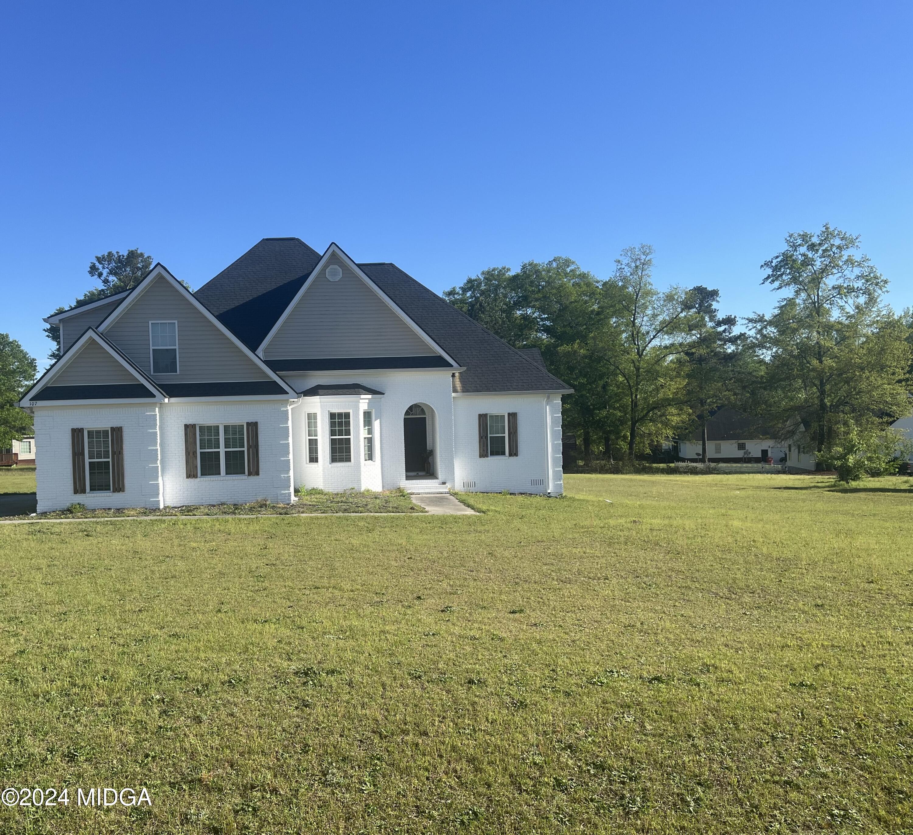 Tobee Dr, Lizella, GA 31052