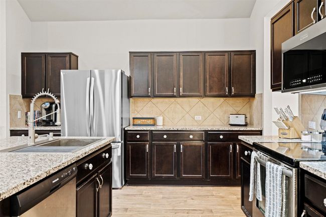 204 Armano Bayou Way, House other with 4 bedrooms, 3 bathrooms and 6 parking in Hutto TX | Image 15