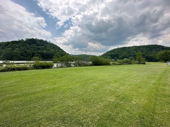 14224 Mud Fork Road, Home with 0 bedrooms, 0 bathrooms and null parking in Falls Mills VA | Image 4