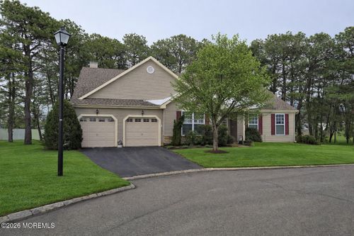 18 Fieldstone Ct, Manchester, NJ, 08759-5162 | Card Image