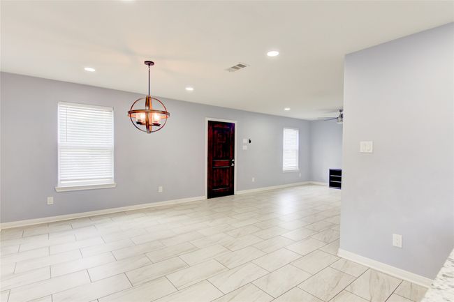 504 Johnson St, House other with 3 bedrooms, 2 bathrooms and null parking in McGregor TX | Image 7