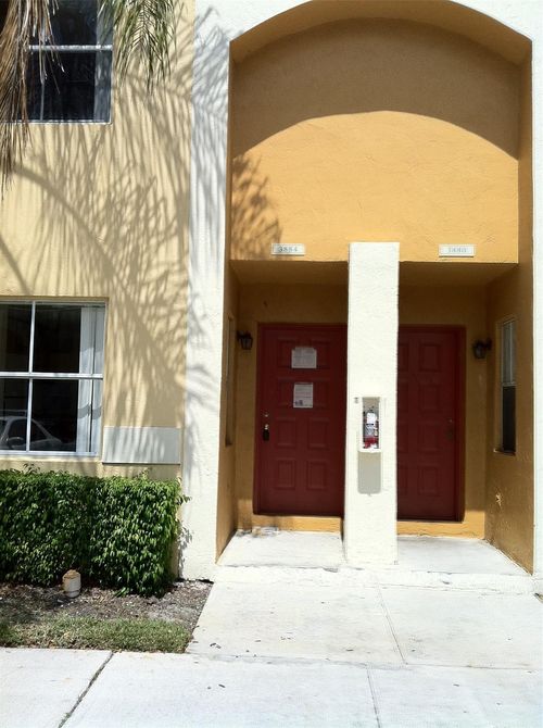 3884-3884 Nw 90th Ave, Sunrise, FL, 33351-8802 | Card Image