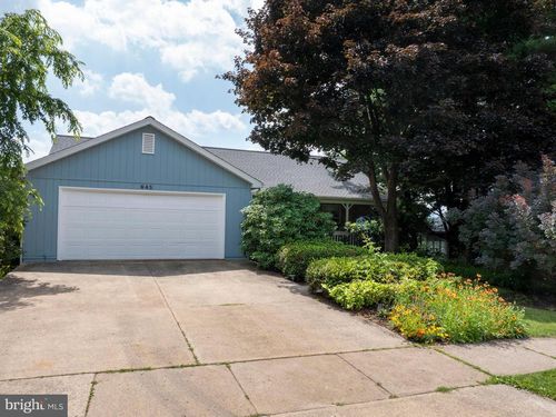 645 Berkshire Drive, State College, PA, 16803 | Card Image