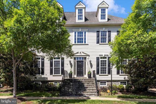 2822 Norborne Pl, OAKTON, VA, 22124-5001 | Card Image