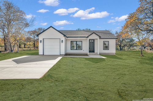 816 County Road 6723, Natalia, TX, 78059-2556 | Card Image