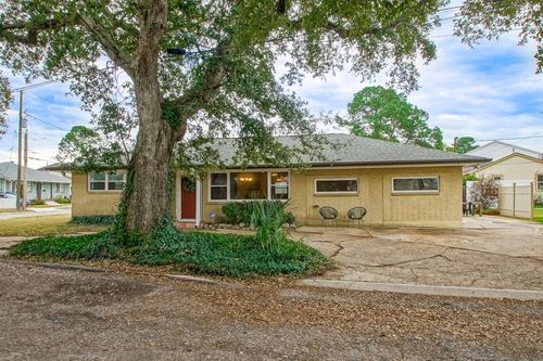 56 N Park Pl, New Orleans, LA, 70124-3716 | Card Image