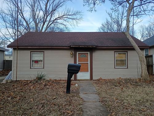 816 W Hill St, Urbana, IL, 61801-1630 | Card Image