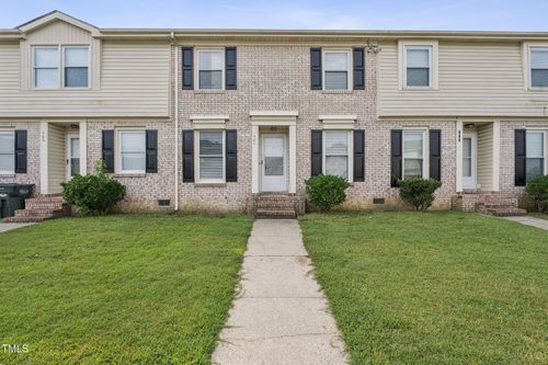 404 Kirkcaldy Ct, Fayetteville, NC, 28314-1638 | Card Image