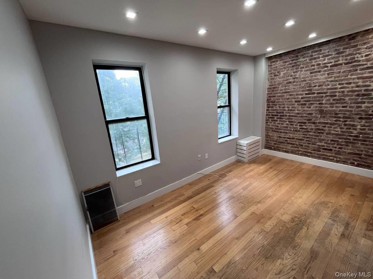 Residential Lease in New York 5