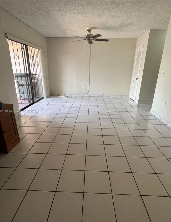 857 W 79 Th Pl, House other with 3 bedrooms, 3 bathrooms and null parking in Hialeah FL | Image 43