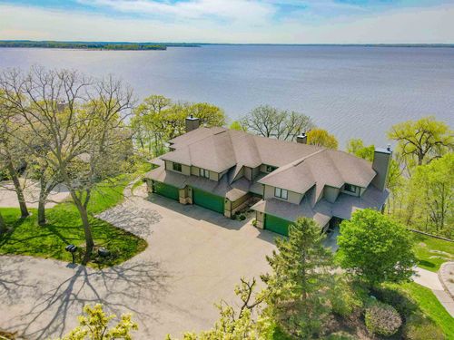 unit-1-N799 Waubunsee Trl, FORT ATKINSON, WI, 53538-8756 | Card Image