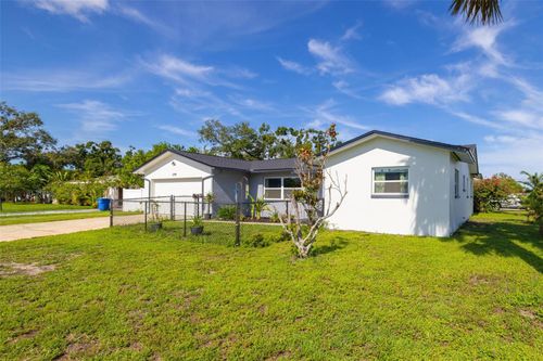 3790 60th St N, ST PETERSBURG, FL, 33710-1736 | Card Image