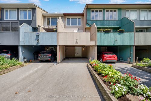 213 Booth St, Ottawa, ON, K1R7V4 | Card Image