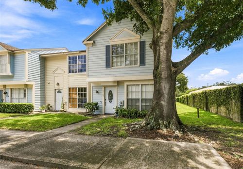 1760 Mill Run Cir, TAMPA, FL, 33613-4162 | Card Image