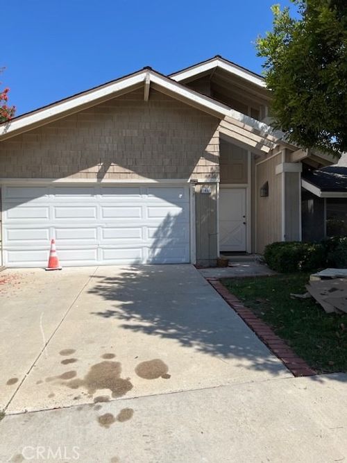 46 Plymouth, Irvine, CA, 92620-2640 | Card Image