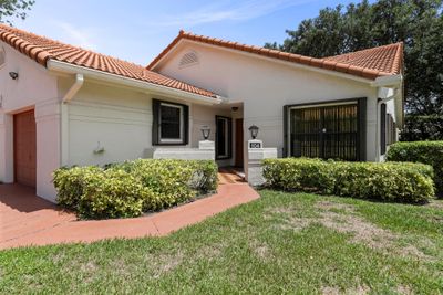 104 - 9752 Sills Drive E, Home with 2 bedrooms, 2 bathrooms and null parking in Boynton Beach FL | Image 3