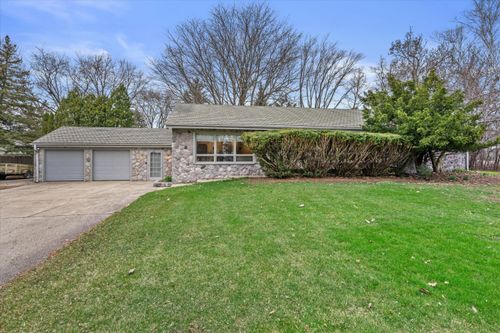 N79W12961 Fond Du Lac Ave, Menomonee Falls, WI, 53051-4411 | Card Image