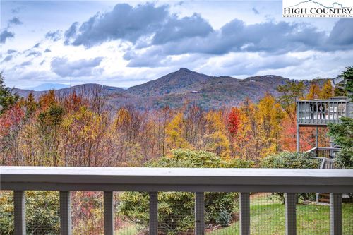 d-8-367 Skyleaf Dr, Sugar Mountain, NC, 28604 | Card Image