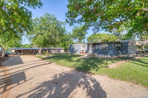 143 &amp; 147 Linney Dr, Medina, TX, 78055 | Card Image