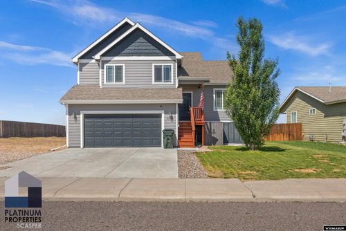 5766 Antelope Dr, Bar Nunn, WY, 82601-7486 | Card Image