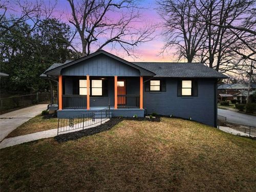 2940 Harris St, east point, GA, 30344-3526 | Card Image