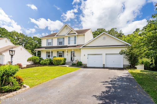 5 Falkinburg Dr, Little Egg Harbor, NJ, 08087-3625 | Card Image