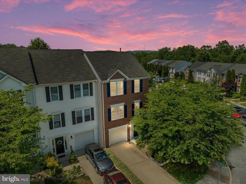 7100 Wheeling Way, GAINESVILLE, VA, 20155-4884 | Card Image