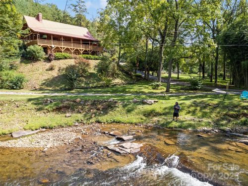 648 Suntrace Cir, Cullowhee, NC, 28723-8048 | Card Image