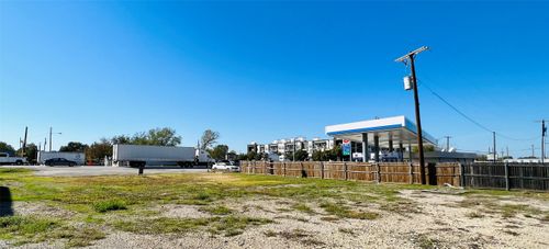 205 E Byron Nelson Blvd, Roanoke, TX, 76262-6185 | Card Image