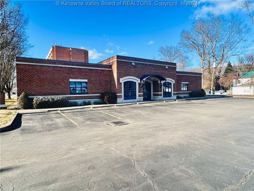4502 Maccorkle Ave Se, Charleston, WV, 25304-1835 | Card Image