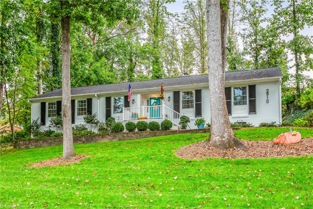 Wesleyan Ln, Winston Salem, NC 27106